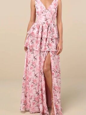 Lulu's  Blush Pink Floral Tiered Maxi Dress NWT